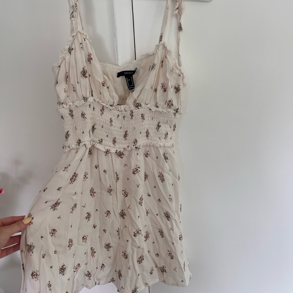 Floral tie romper 🌸